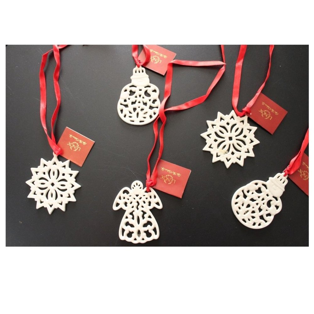 NEW - Lenox Holiday 5 Piece Ornament Set